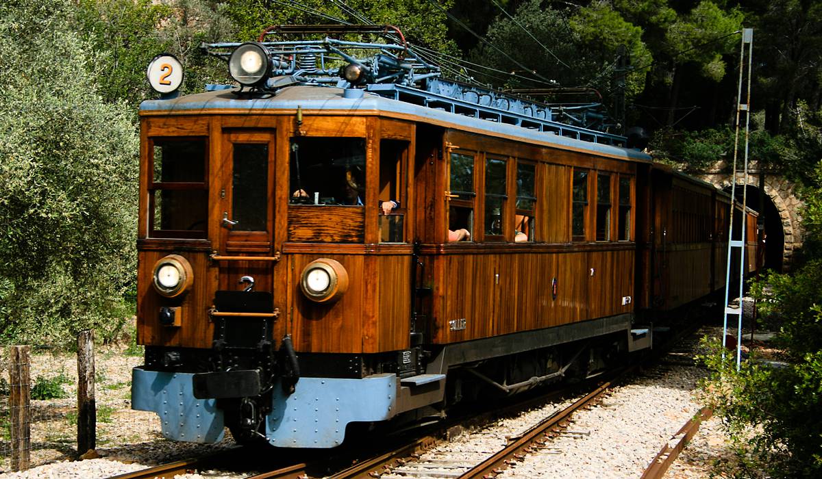 Старинный Поезд из Пальмы в Сойер