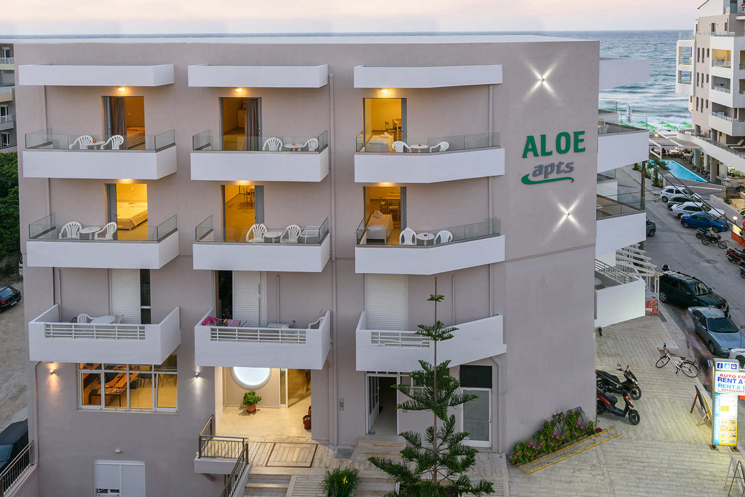 Aloe Apartments and Studios