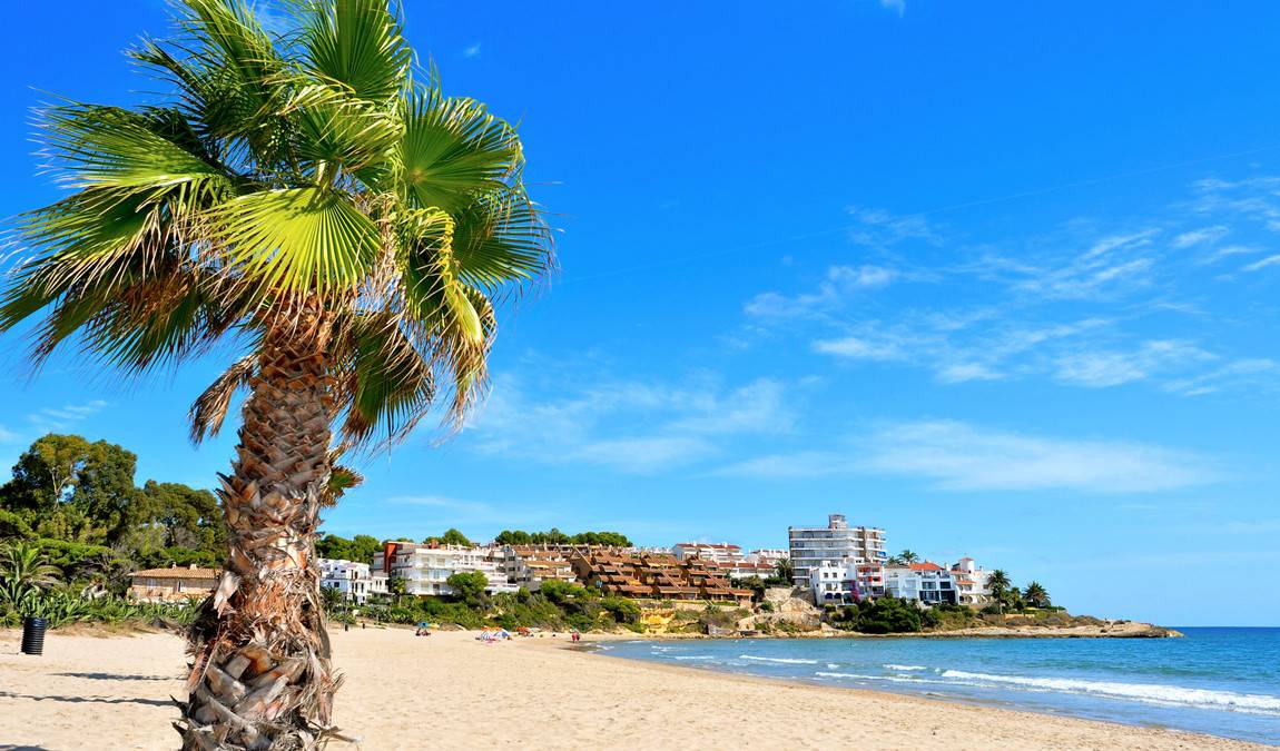Коста Дорада в июле: золотое время для пляжного отдыха