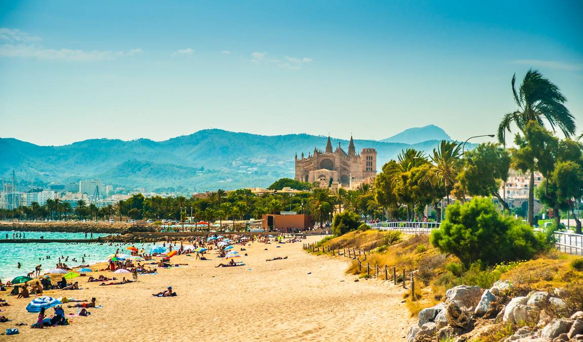 Майорка в июле: испанские каникулы с ароматом моря