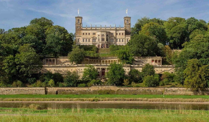 Albrechtsberg  Palace