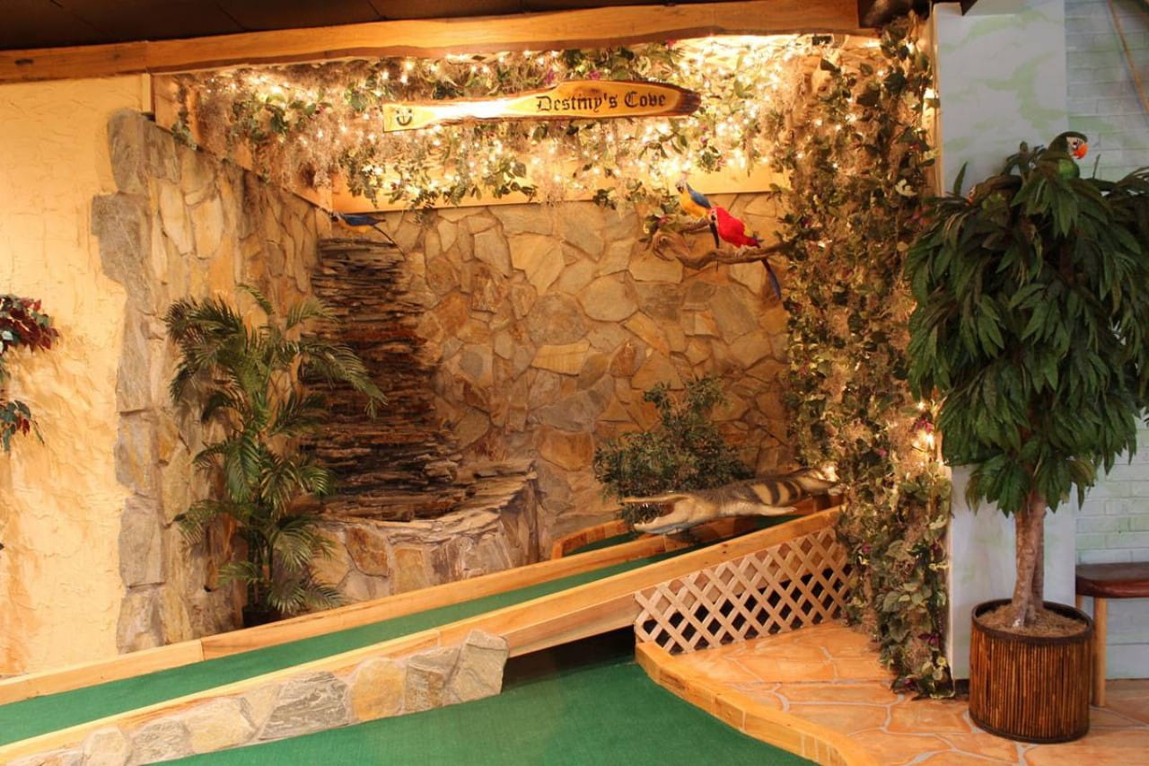 Captain Jacks Miniature Golf photo 1