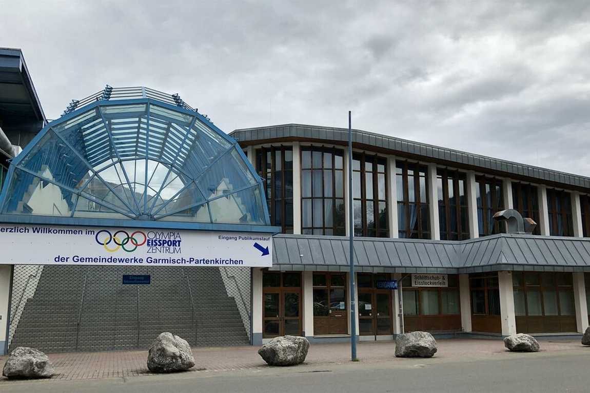 garmisch olympia ice sport stadium photo 1