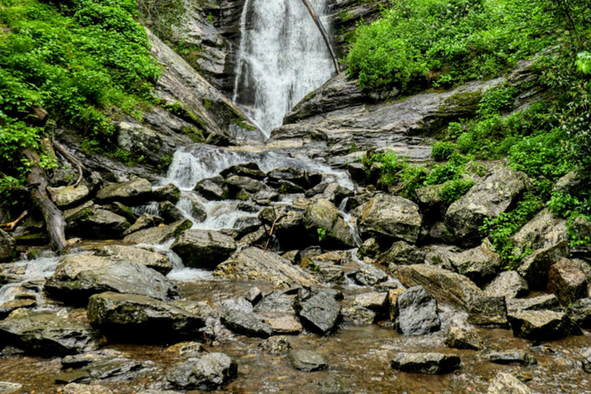 tom's creek falls photo 5