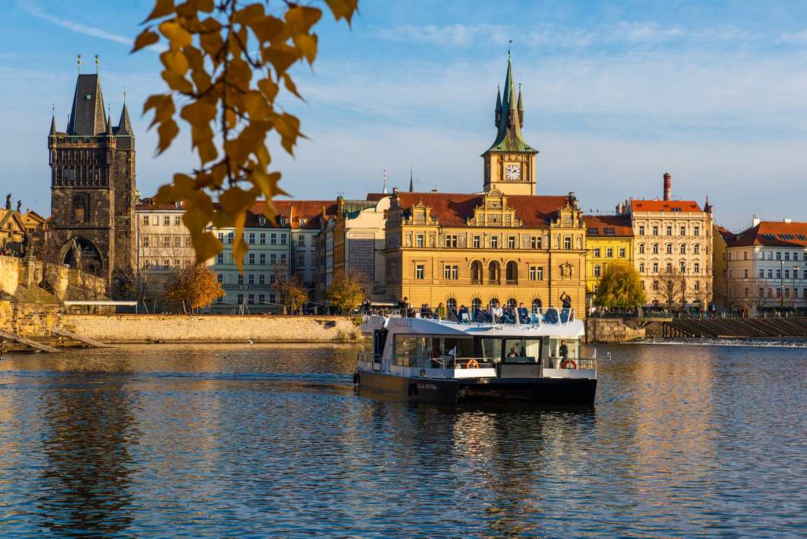 prague river cruise photo 5