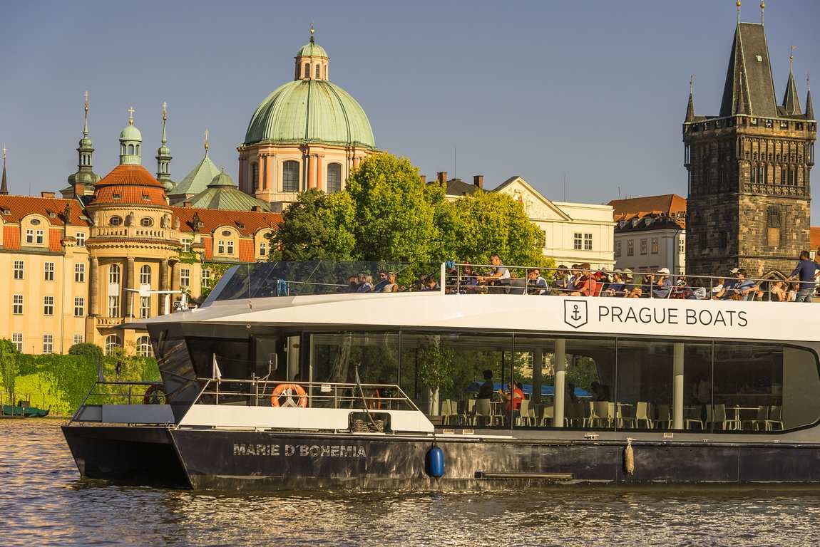 prague river cruise photo 1