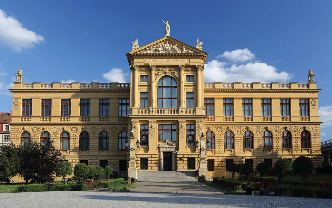 prague city museum photo 1