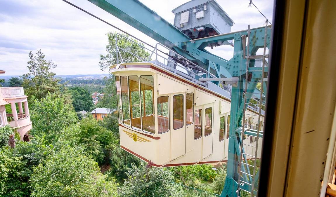 dresden schwebebahn photo 1