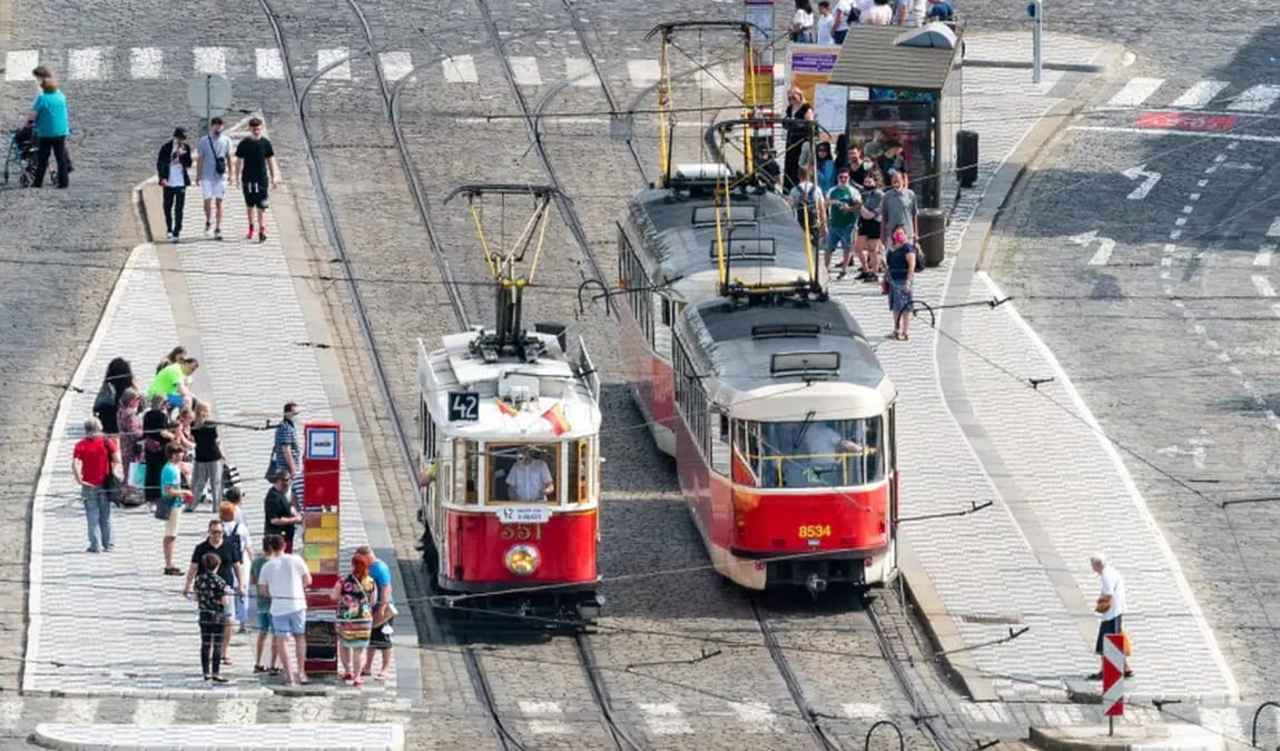 historic tram photo 7
