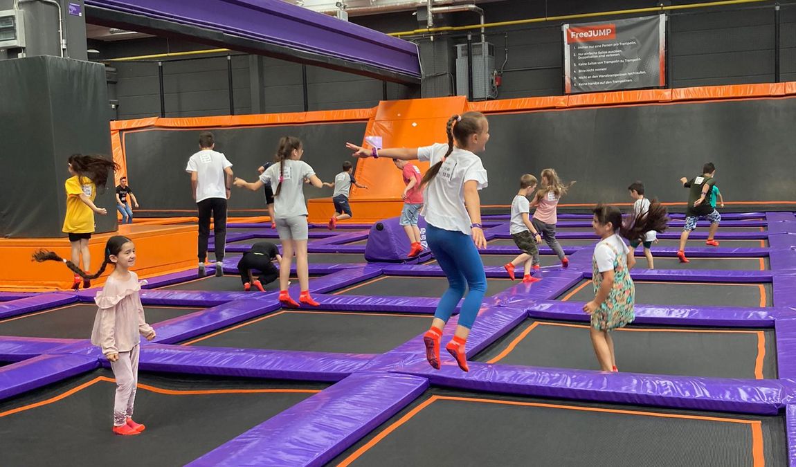 jump house photo 4