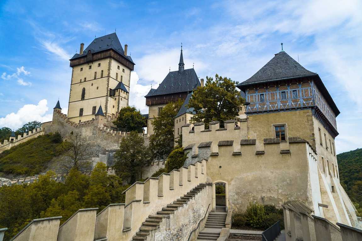 karlstejn castle photo 8