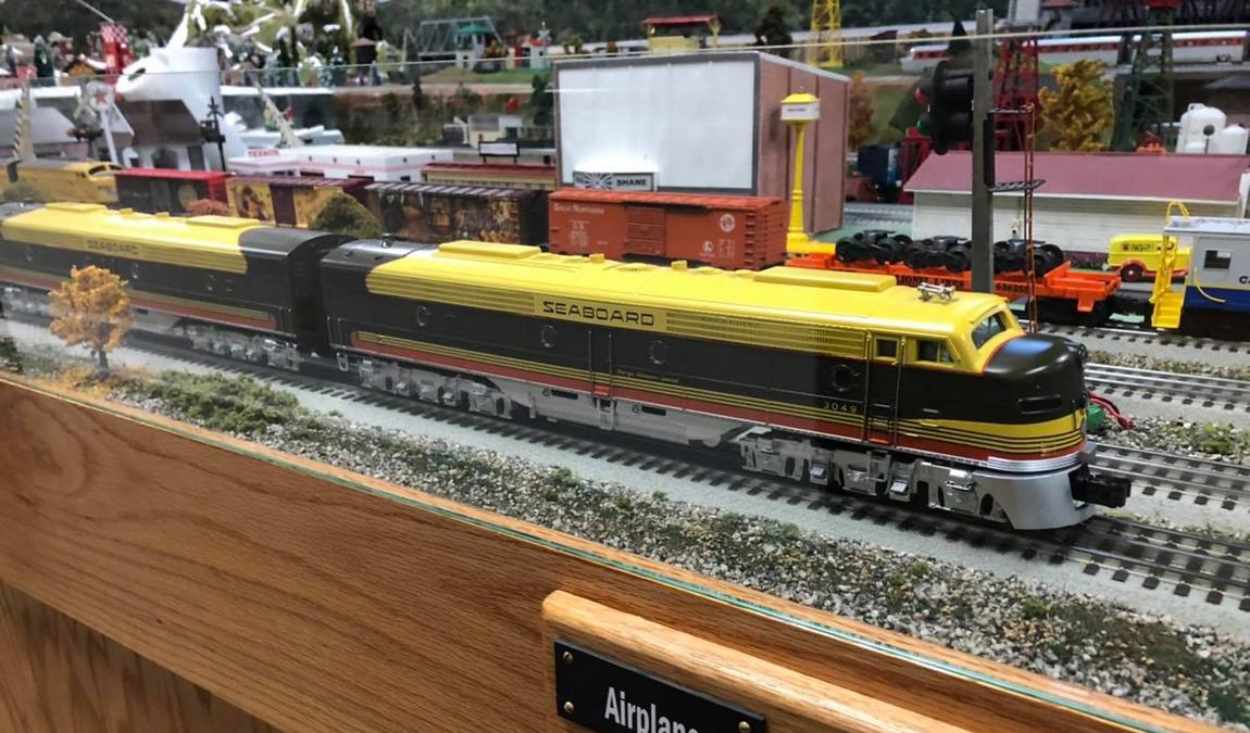 the mebane train display photo 1