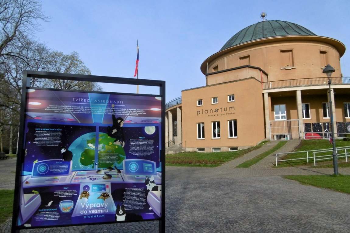 prague planetarium photo 1