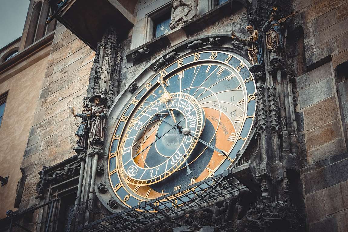 prague astronomical clock photo 3
