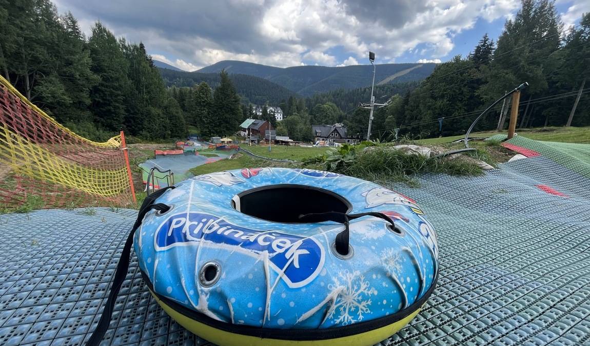 snowtubing photo 9