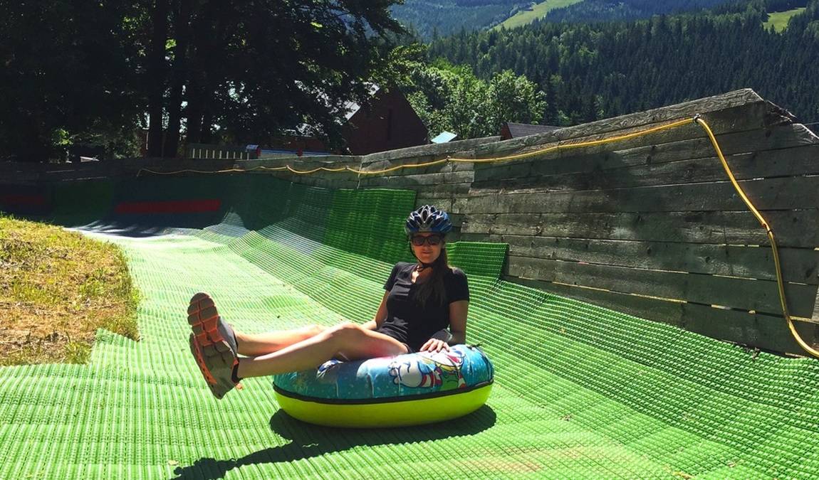 snowtubing photo 1