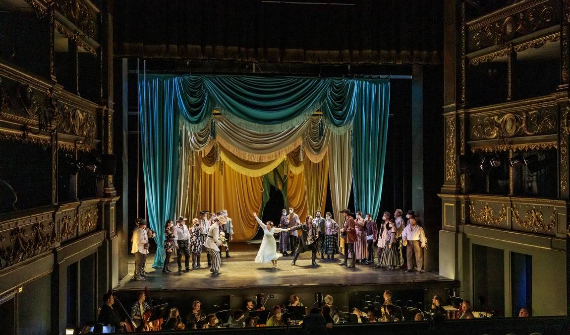 state opera photo 2