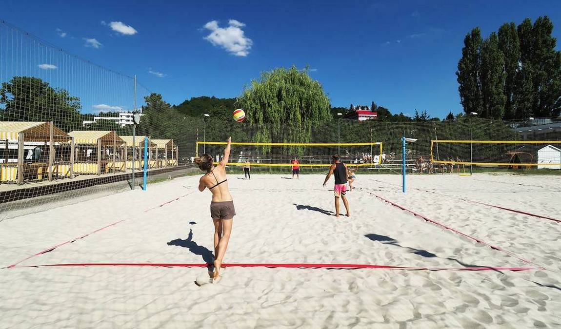 zlute lazne photo 4
