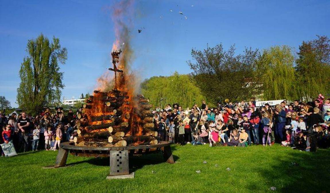 zlute lazne photo 8