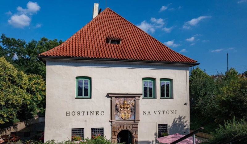 Podskali Custom House at Vyton