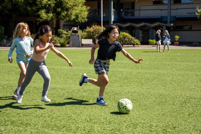 Castilleja Summer Day Camp