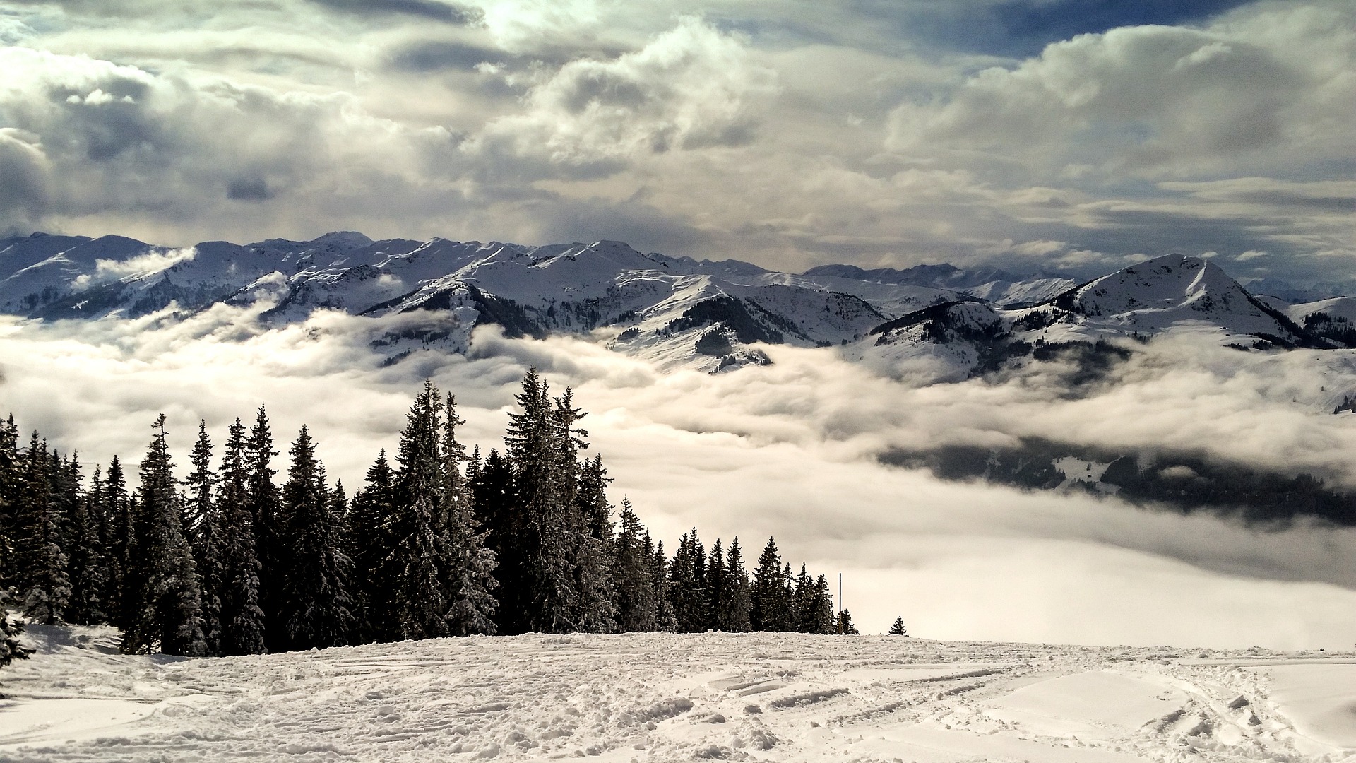 Is Kitzbuhel Worth a Visit? Discovering Alpine Charm in Austria