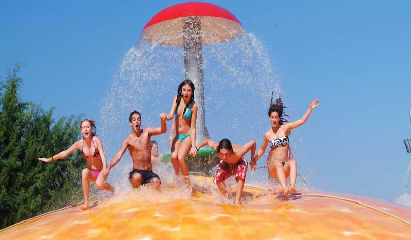 Аквапарк Fasouri Watermania