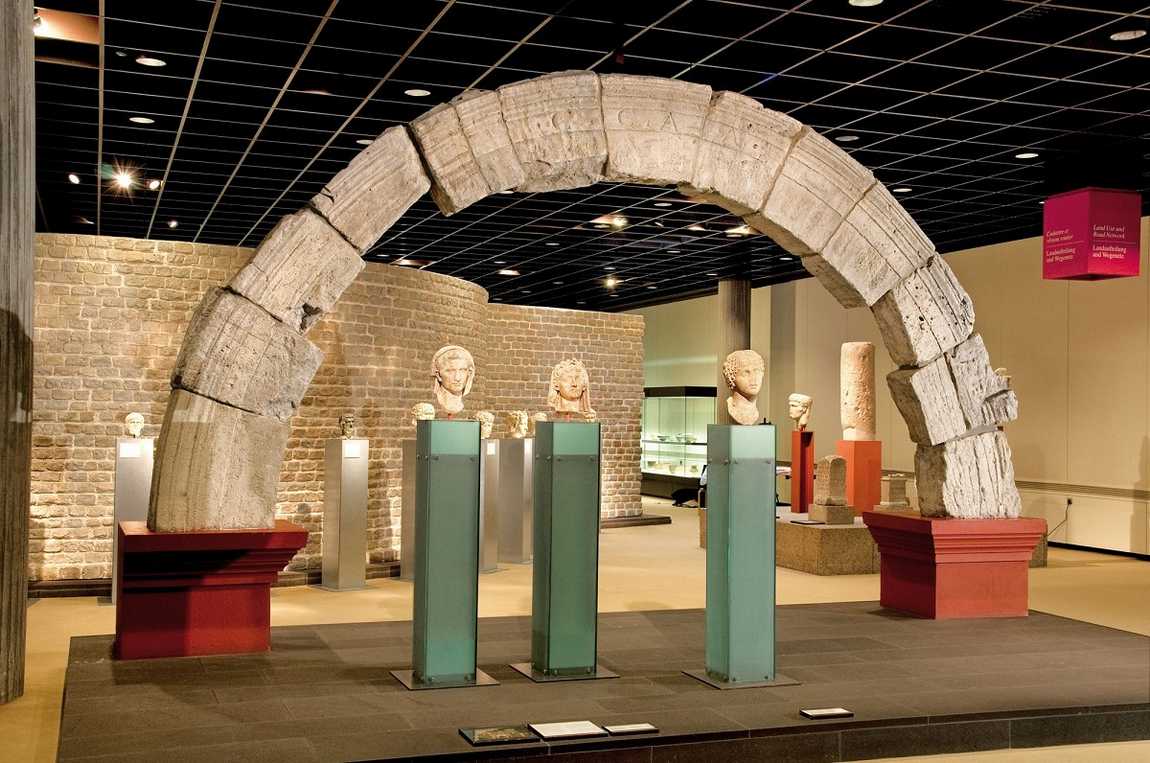 римско-германский музей фото 1