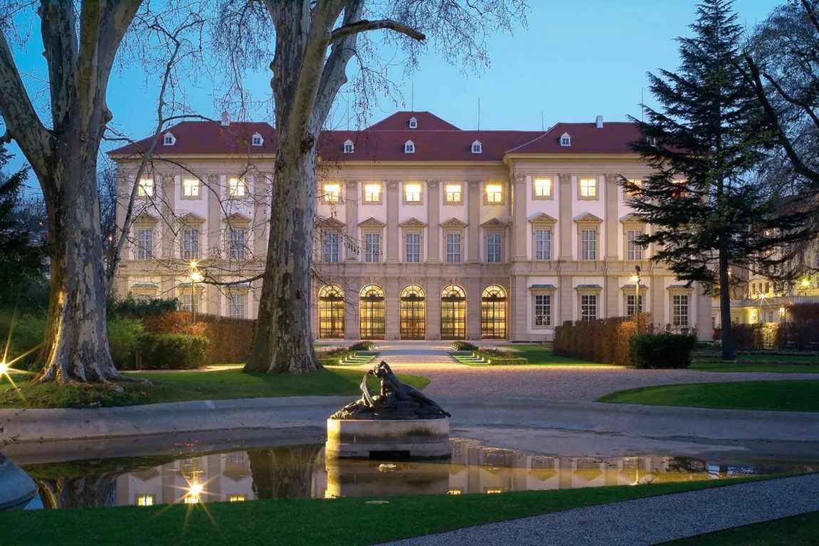 liechtenstein castle photo 4