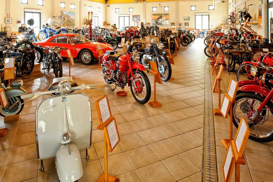 музей старинных мотоциклов и автомобилей фото 2