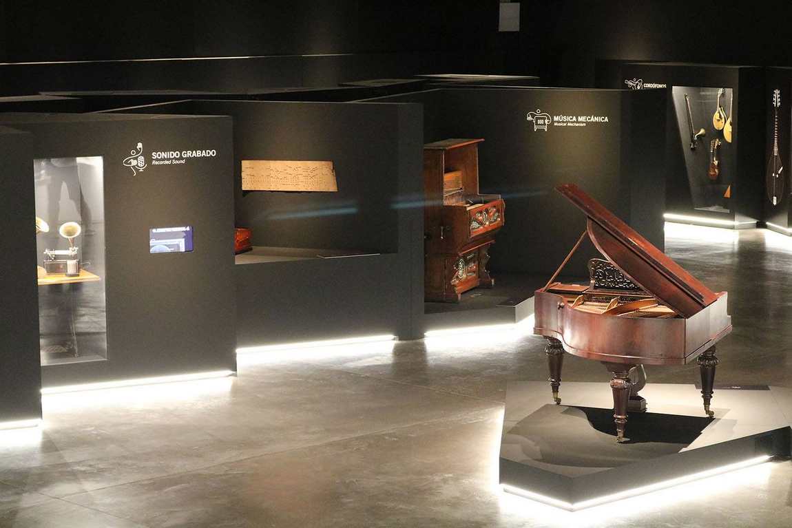 interactive museum of music malaga photo 2