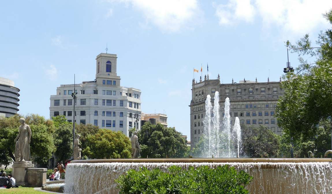 catalonia square photo 4