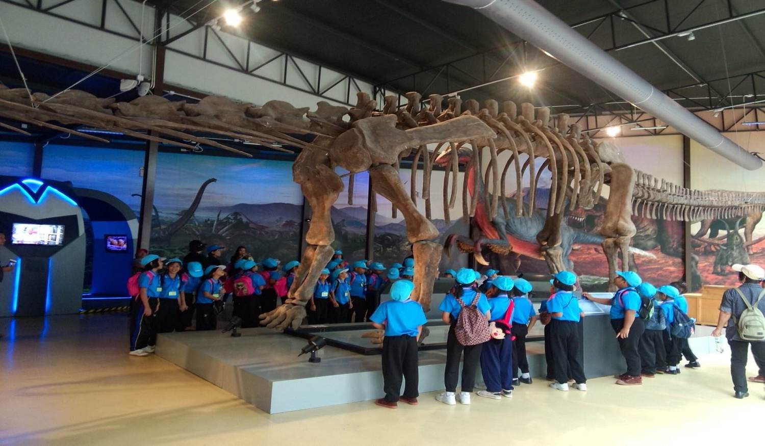 Парк Динозавров Dinosaur Planet (ЗАКРЫТ) фото 1