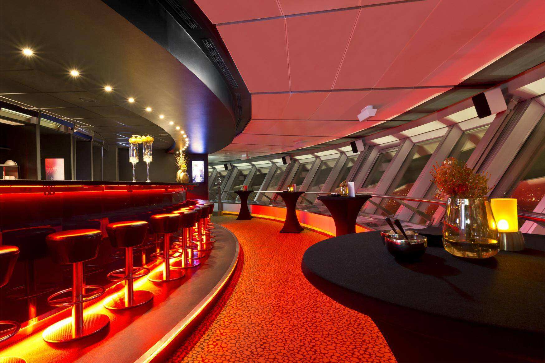 Берлинская телебашня (Berliner Fernsehturm) фото 1