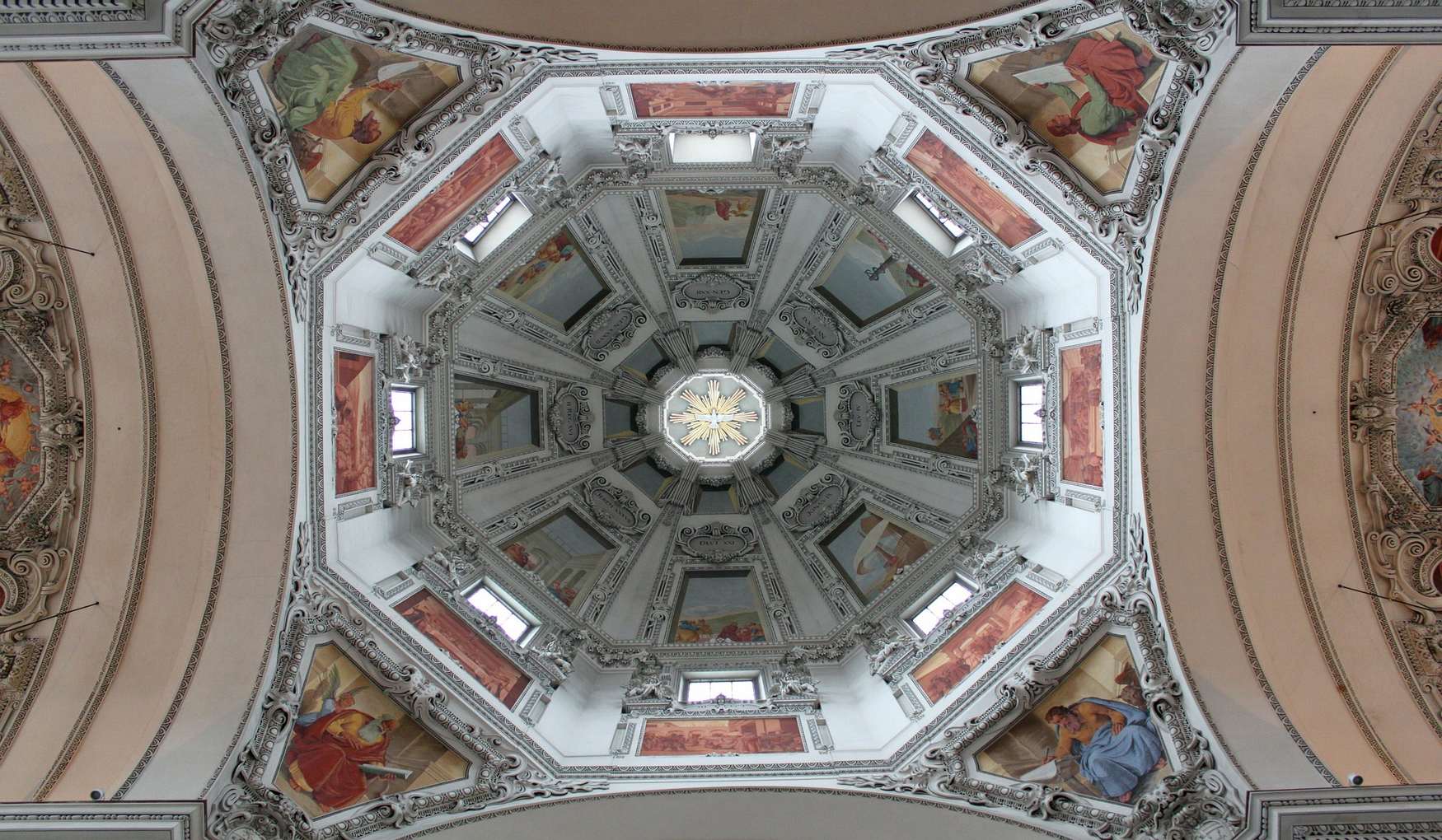 Salzburg Cathedral photo 1