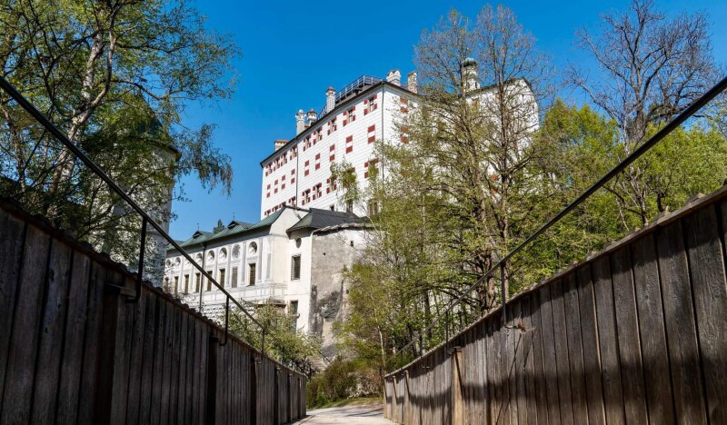 Замок Амбрас