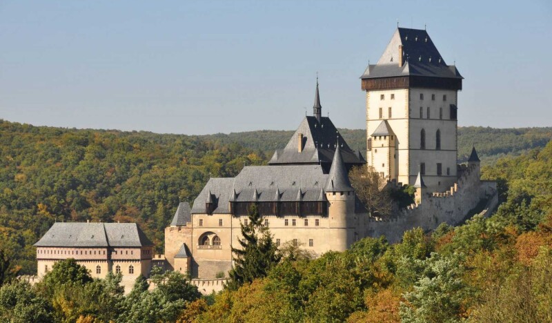 Замок Карлштейн