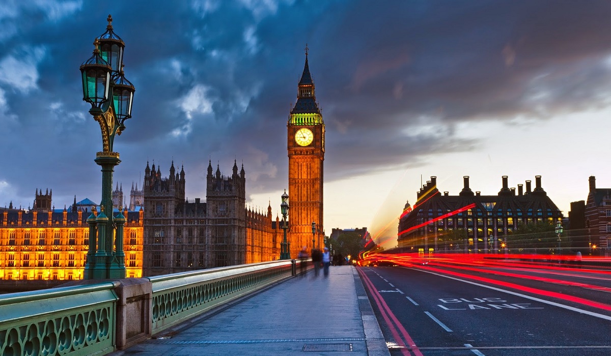 Спутник студента фото 1