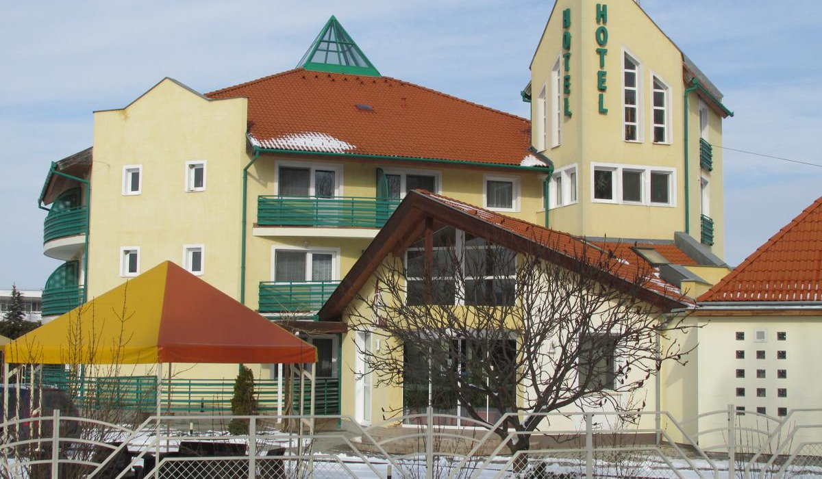 Aqua Therm Hotel