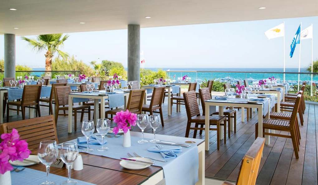 Asterias Beach Hotel