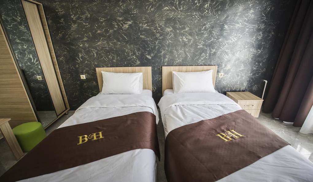 Beach House Hotel Batumi фото 1
