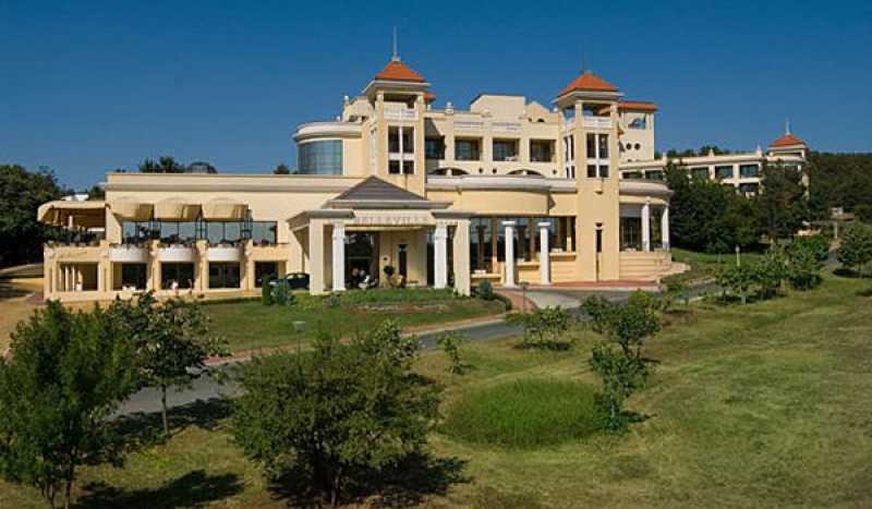 Duni Belleville Hotel