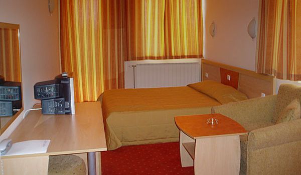 Hotel Capri Nessebar фото 1