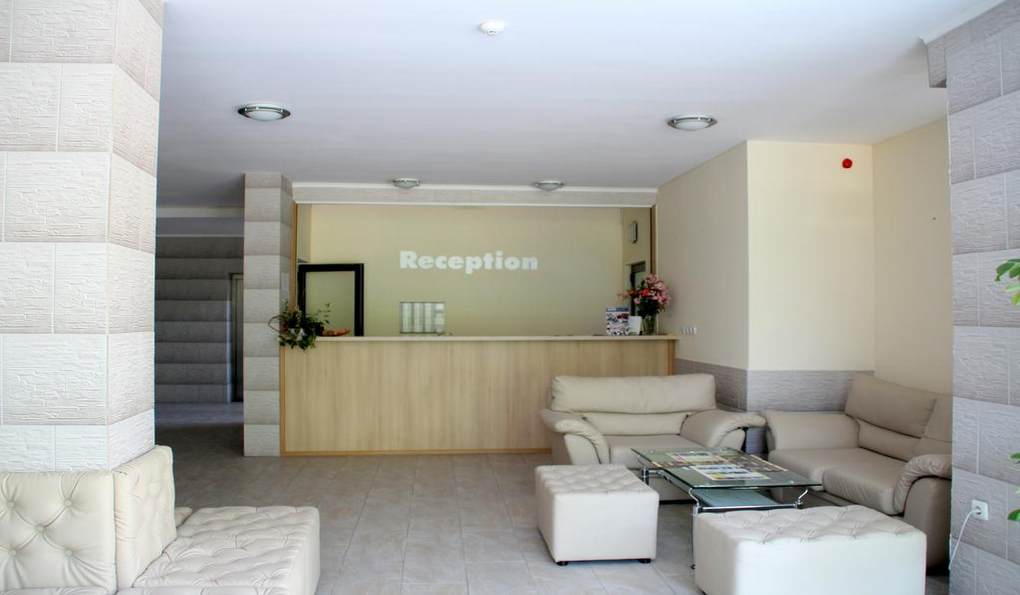 Dilov Apartments in Yalta Golden Sands фото 1