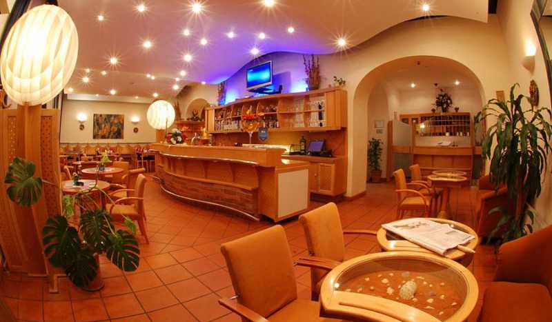 EA Hotel Tosca