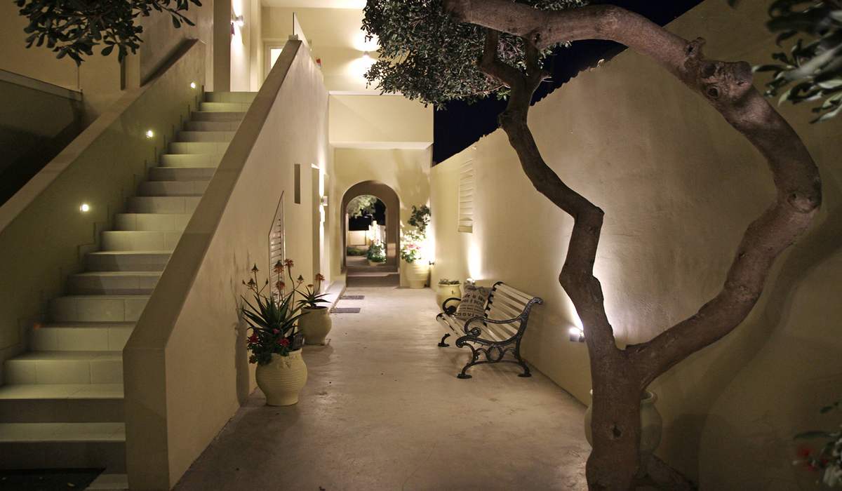 Effi Apartments