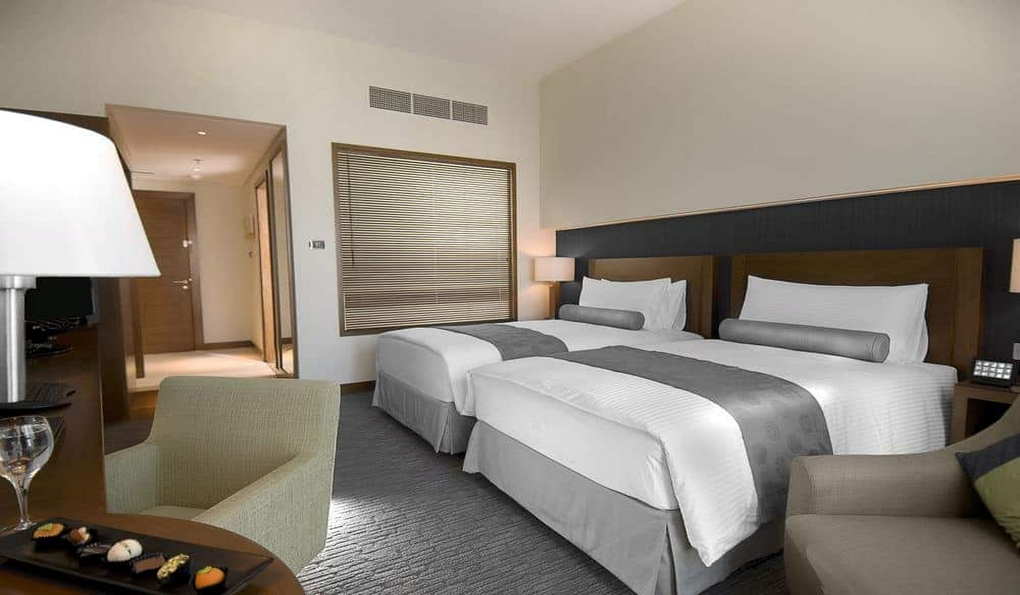 Grand Millennium Al Wahda Hotel Apartment фото 1