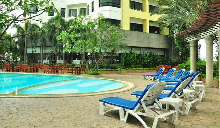 Grand Diamond Suites Hotel