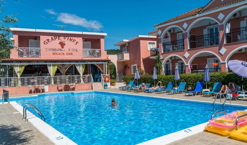 Grapevines Hotel