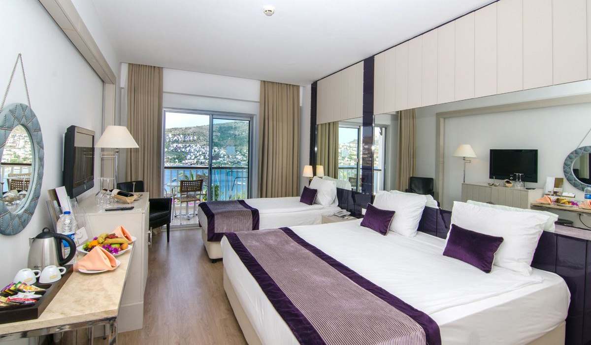 Baia Bodrum Hotel фото 1